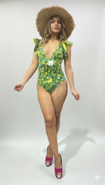 Traje de Baño Entero con Volados y Cinturón – Estilo Tropical & Silueta Definida - Imagen 2